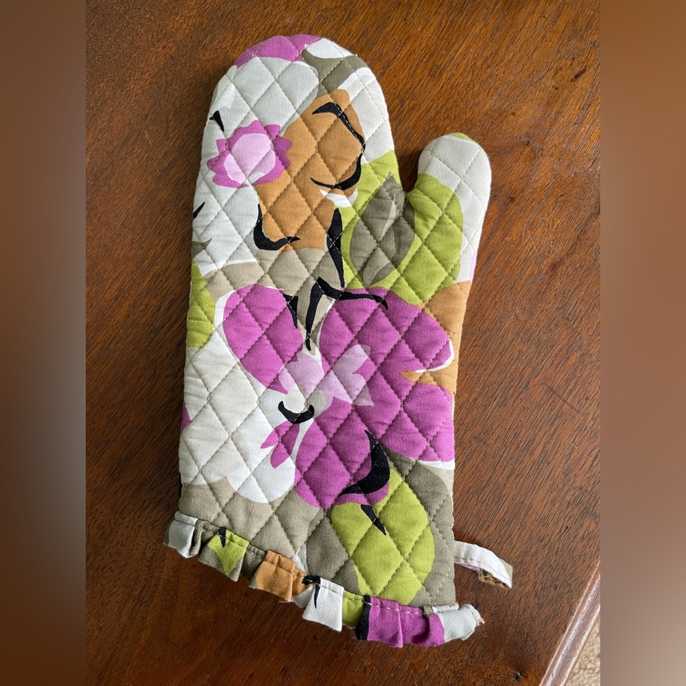 Vera Bradley Multicolor Floral Oven Mitt